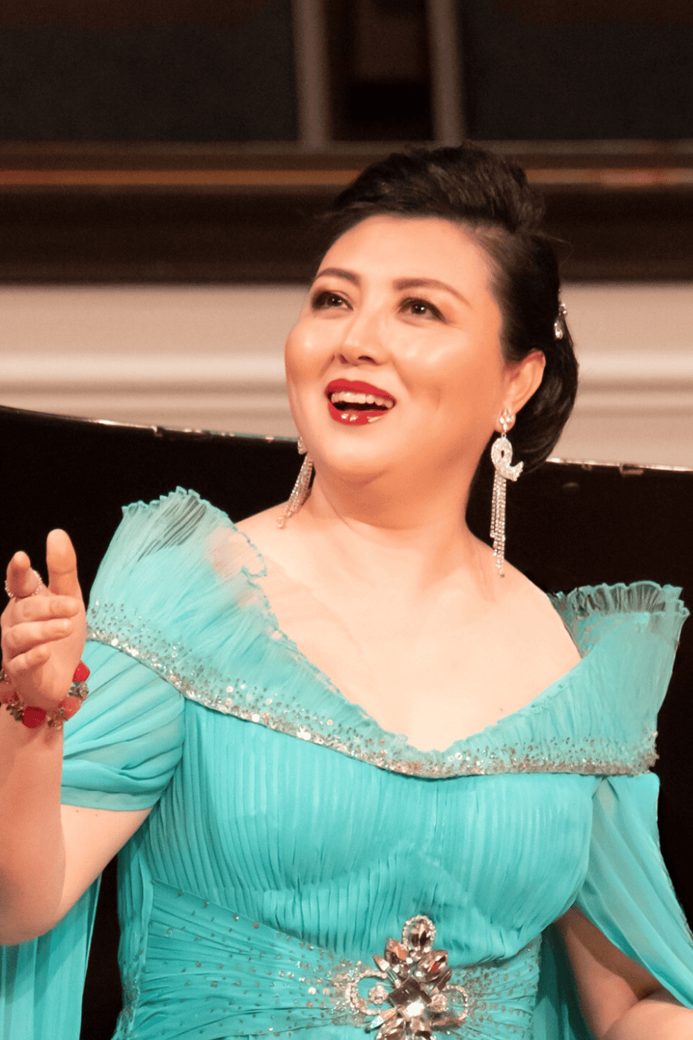 Dr. Yixuan Han